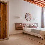 Grand Master Suites